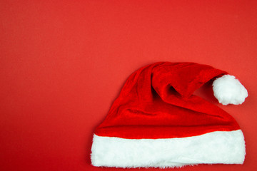 Czerwona czapka świętego mikołaja © andsko