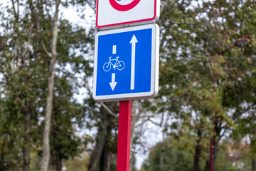 panneau  de bande cyclable