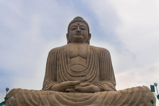 Big lord Buddha statue.
