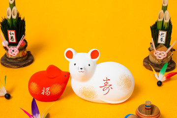 干支の置物　紅白ねずみ