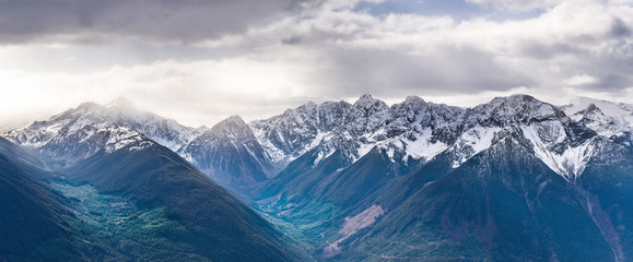 Fototapeta na wymiar British Columbia Mountains