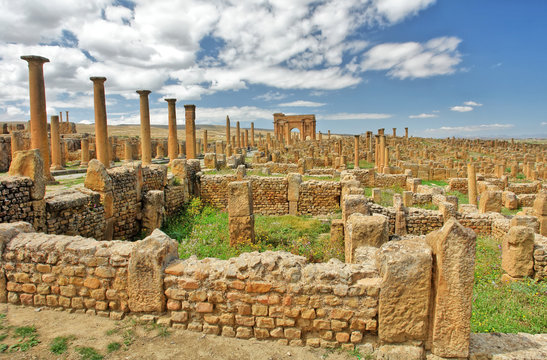 รูปภาพBatna เลือกดูภาพถ่ายสต็อก เวกเตอร์ และวิดีโอ1,082 Adobe Stock