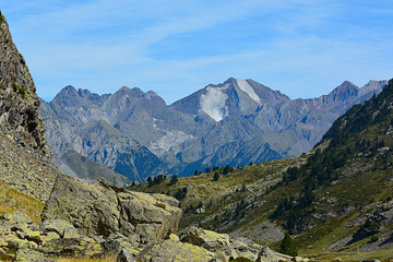Fototapeta na wymiar Pirineo de Huesca - Pico Anayet - Ibones - España
