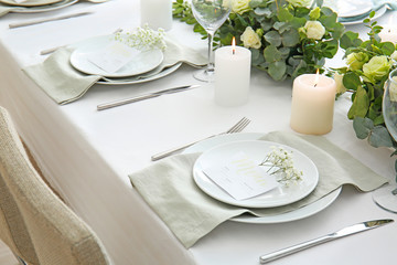 Beautiful table setting with floral decor