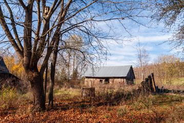 Wzgórza Sokólskie, Tradycyjna architektura drewniana, Krzyże i kapliczki © podlaski49