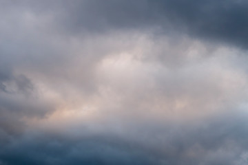 Obraz premium Cloudscape on heavy rainly day. Storm clouds. Background..