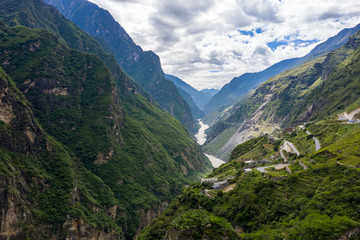 Naklejka premium Tiger Leaping Gorge Aerial view 