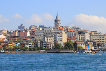 Fototapeta na wymiar Galata tower and Golden Horn in Istanbul