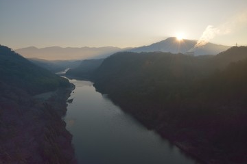 城山大橋からの日の出
