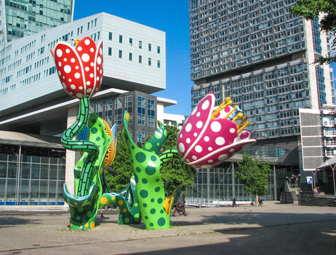  Lille (France), World Design Capital 2020: The Tulips of Shangri-La have become one of the symbols of Lille since Lille2004 European Capital of Culture.