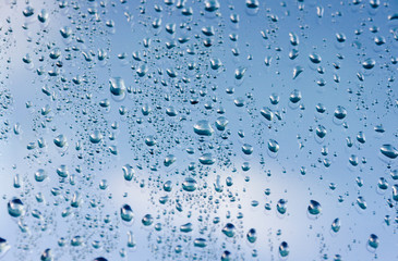 Wassertropfen auf Glas 1