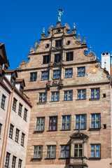 Fototapeta na wymiar Fassade des Stadtmuseums von Nürnberg/Deutschland