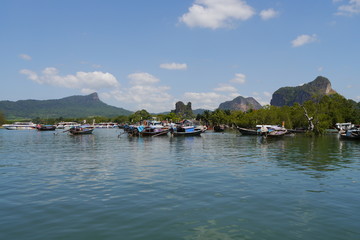 Fototapeta na wymiar Fischerhafen von Aonang