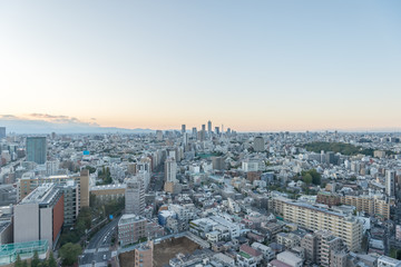 Naklejka na ściany i meble 東京都文京区後楽園から見た東京の夕景