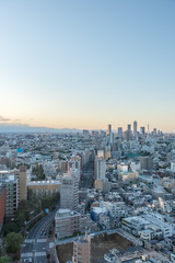 Naklejka premium 東京都文京区後楽園から見た東京の夕景