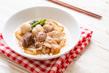 Braised pork noodles bowl