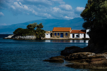 Fototapeta na wymiar Beautiful house by the sea