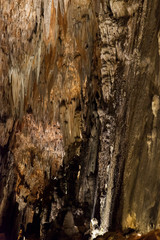 interior cueva de valporquero