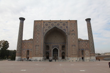 Uzbekistan. Samarkand. Tilla-Kari madrasa 