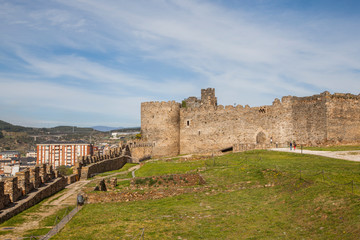 Fototapeta na wymiar castillo de Ponferrada, León, España