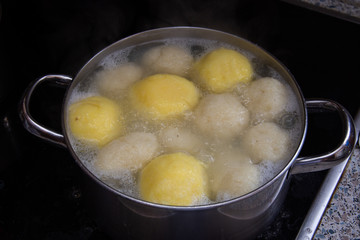  Germany,Chicken soup with semolina dumplings