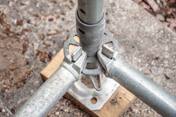 Elements of scaffolding on the reconstruction of the bridge.