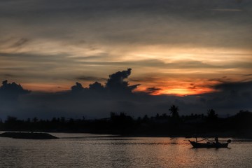 Fototapeta premium sunset over sea
