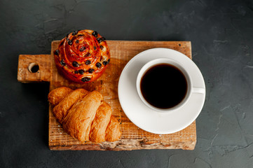 coffee, cup, breakfast, drink, croissant, food, beverage, pastry, black, white, cake, cafe, snack, dessert, sweet, morning, hot, baked, espresso, bread, brown, caffeine, tea, meal, table