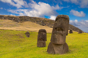 easter island rapa nui moai chile