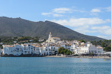 Paisaje costero del pueblo de Caduques en la Costa Brava, Alt Emporda, Cataluña, España