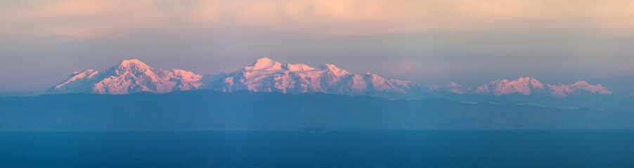 Fototapeta na wymiar Panoramic view of the Real Cordillera in Bolivia