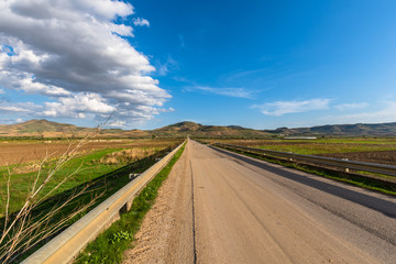 Sicilian Country Road, Barrafranca, Enna, Sicily, Italy, Europe
