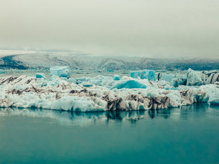 J&ouml;kuls&aacute;rl&oacute;n blue ice lagoon in Iceland