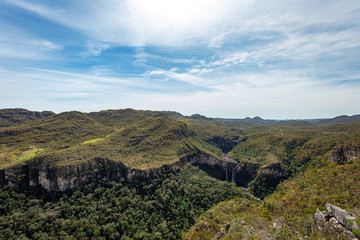 Fototapeta na wymiar view of mountains chapada dos veadeiros