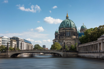 Fototapeta na wymiar Berlin Cathedral (Berliner Dom) in Spree River, Berlin, Germany