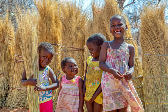 Group of African children