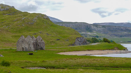 Fototapeta na wymiar landscape in the mountains in scotland