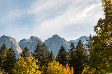 Herbstlandschaft in den Alpen