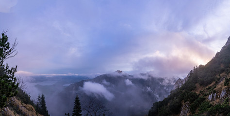 Sonnenaufgang im Nebel