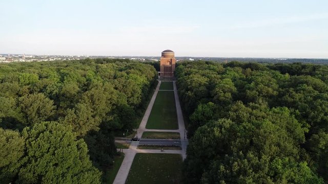 Das Planetarium Hamburg ist eines von neun Gro&szlig;planetarien