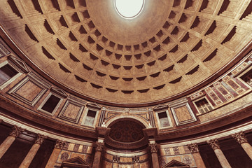 Obraz premium Pantheon in the square of rotunda Rome