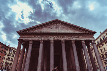 Fototapeta premium Pantheon in the square of rotunda Rome