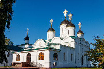 Fototapeta na wymiar Transfiguration cathedral in Transfiguration monastery in Murom, Russia