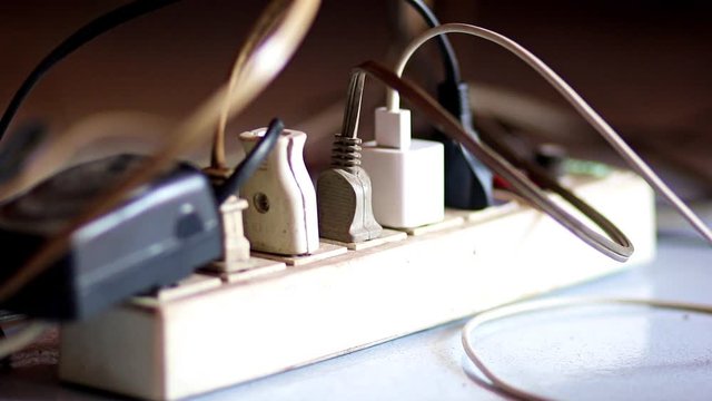 Plug in the one plug into the extended socket on the floor.