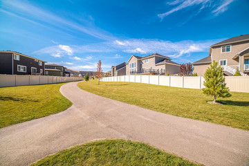 Converging pedestrian walkways in an urban park