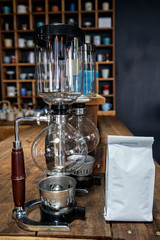 Fototapeta na wymiar Syphon Coffee Maker,The Home Barista , syphon classic coffee maker.