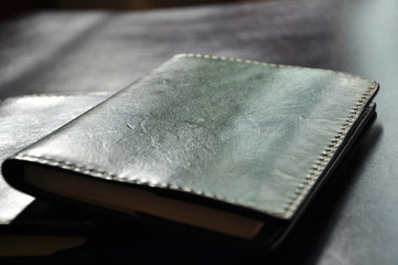 イタリアンレザーブックカバー