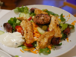 Salat mit Hähnchen