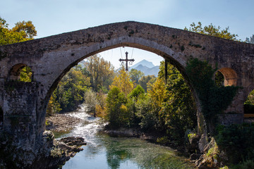Fototapeta na wymiar Puente Romano de Cangas de Onís