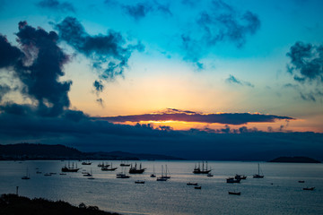 Pôr do sol na Praia da Cachoeira do Bom Jesus , Florianópolis, Brasil